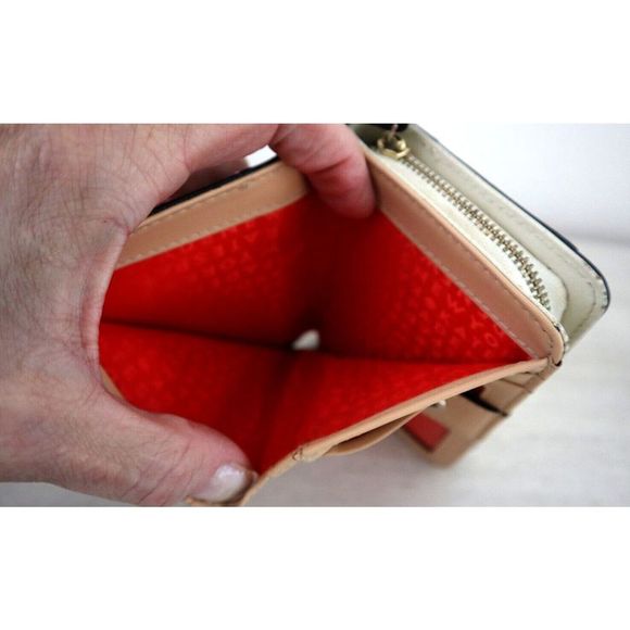 Kate Spade WLRU2212 Berkley Lane Cara Black/Porcelain Leather Zip Around Wallet - Picture 8 of 11